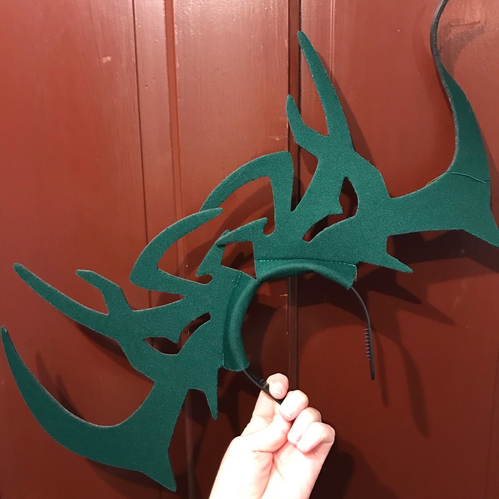 Hela costume headpiece